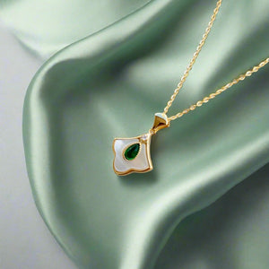 Emerald Bloom Necklace | Gold Vermeil